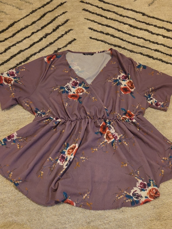 BloomChic Tops - BloomChic Lavender Purple Floral Surplice Peplum Tunic